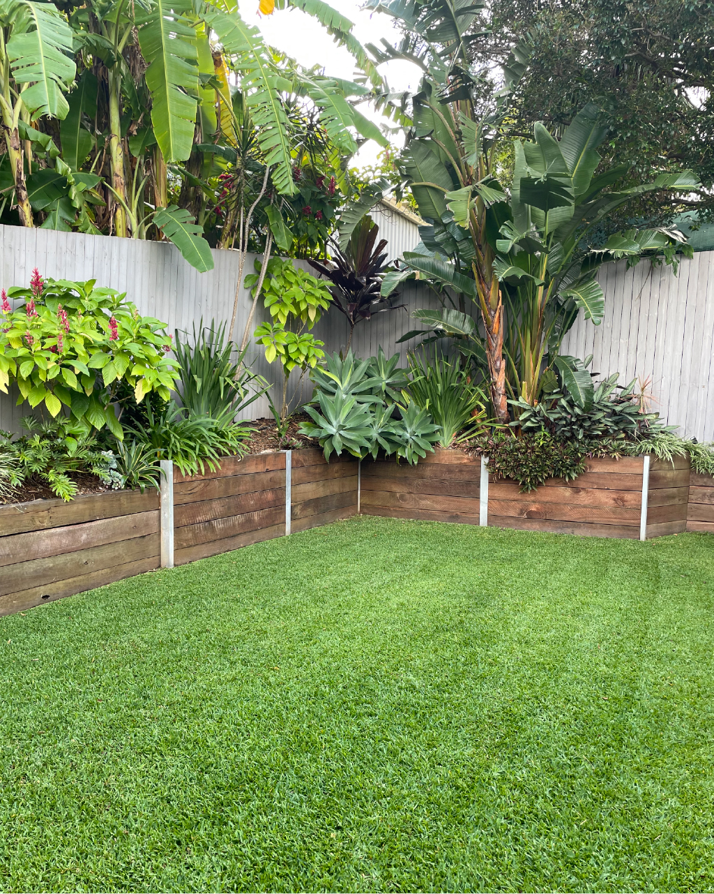Stoneleaf.CO — qualified horticulturists South Brisbane